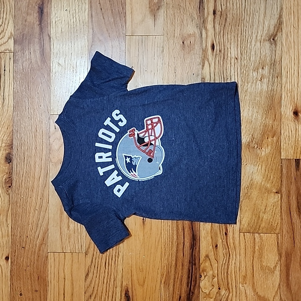 New england patriots t shirt and 2 dresses lot